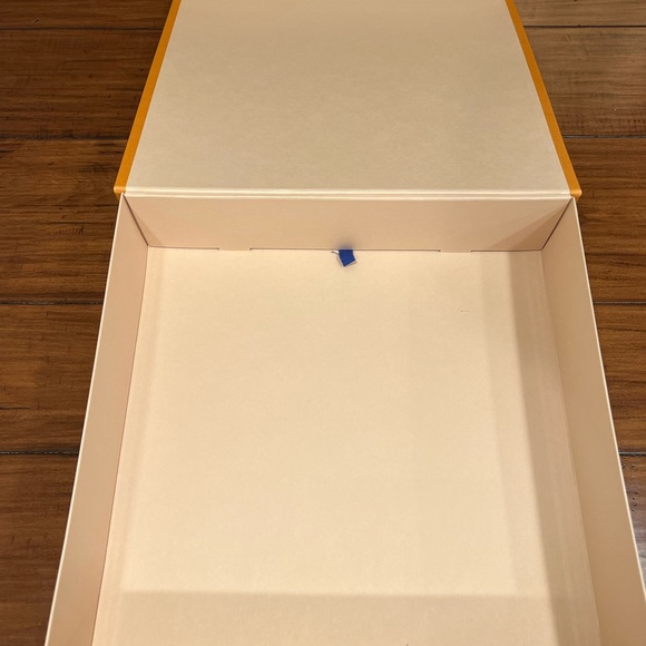 COPY - Louis Vuitton Magnetic Close Gift Boxes - Picture 8 of 9